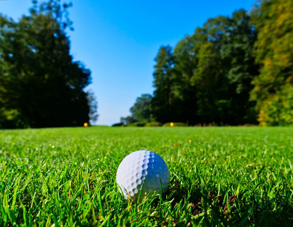 championship-golf-trophy-with-perpetual-engraving